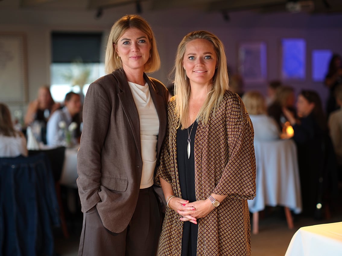 Eline Aaris Edslev og Sally Jane Siddle til Combine