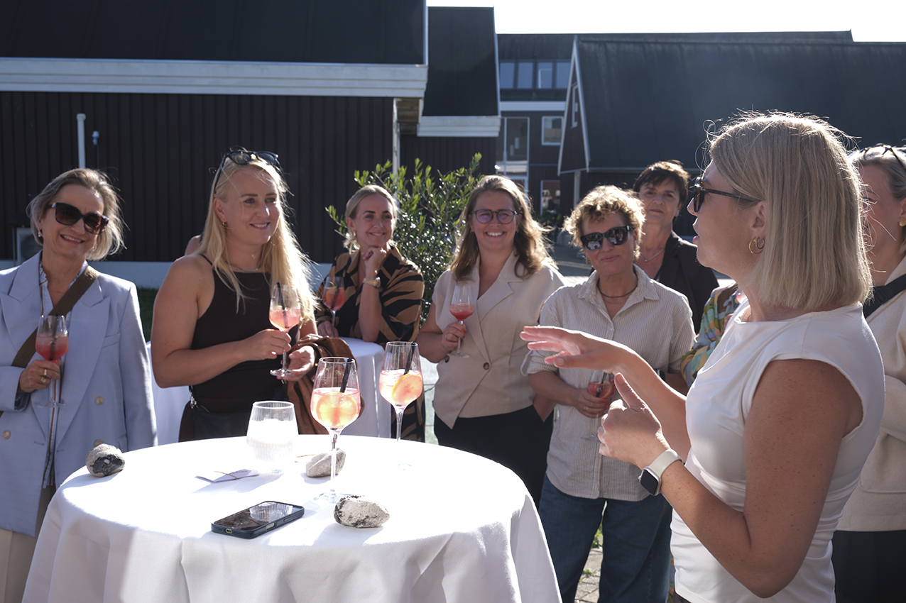 Stemningsbillede fra Combine-aftenen hos Havrum, Egå Marina