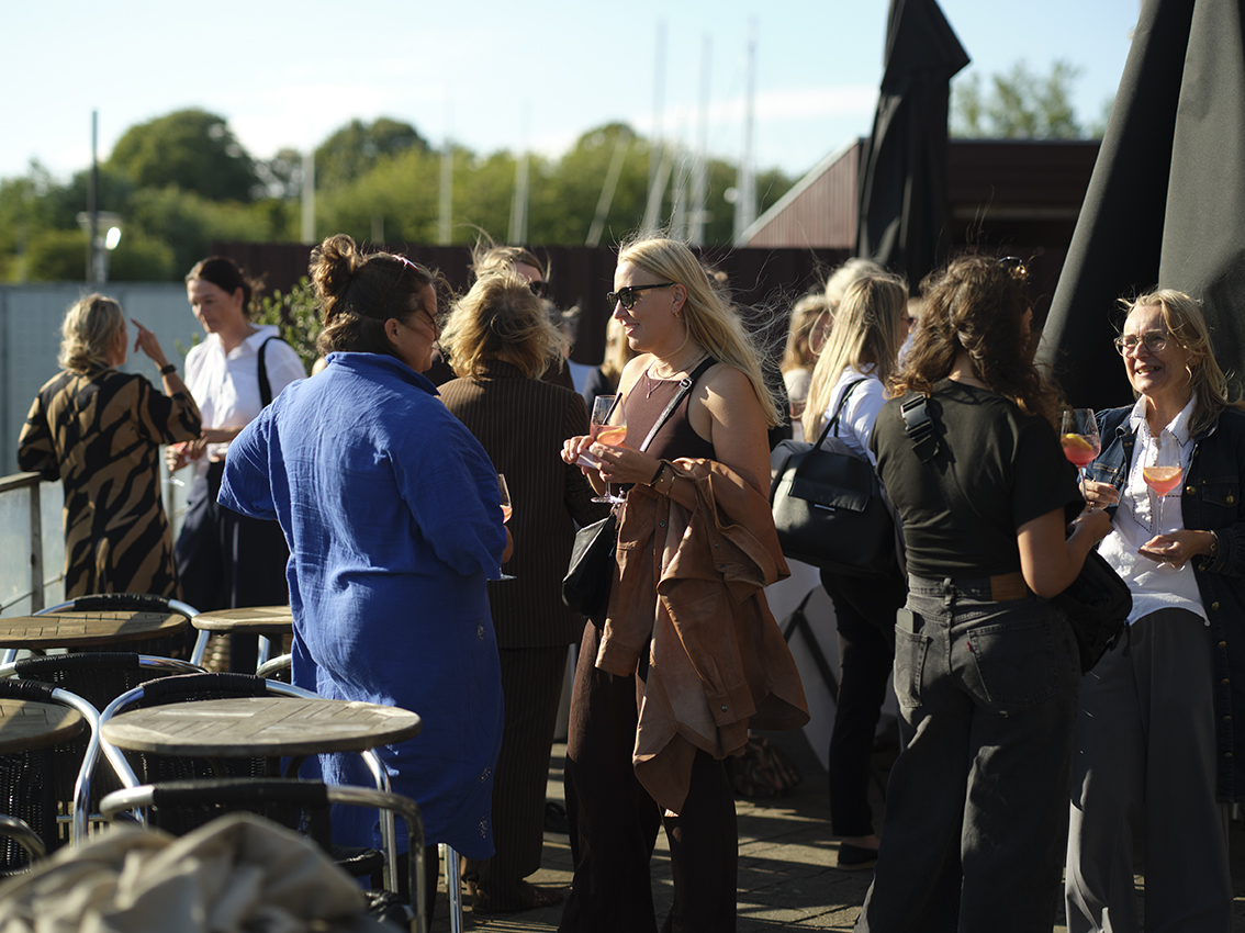 Stemningsbillede fra Combine-aftenen hos Havrum, Egå Marina